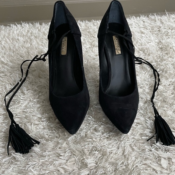 Guess Black Suede Pointed Toe Ankle Lace Up Tassel Tie Heels - Picture 2 of 9